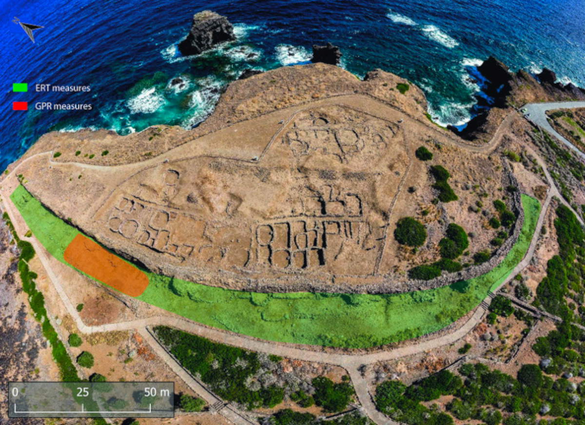 Sicilia, scoperta una fortificazione di oltre 3000 anni fa nel Villaggio dei Faraglioni 
