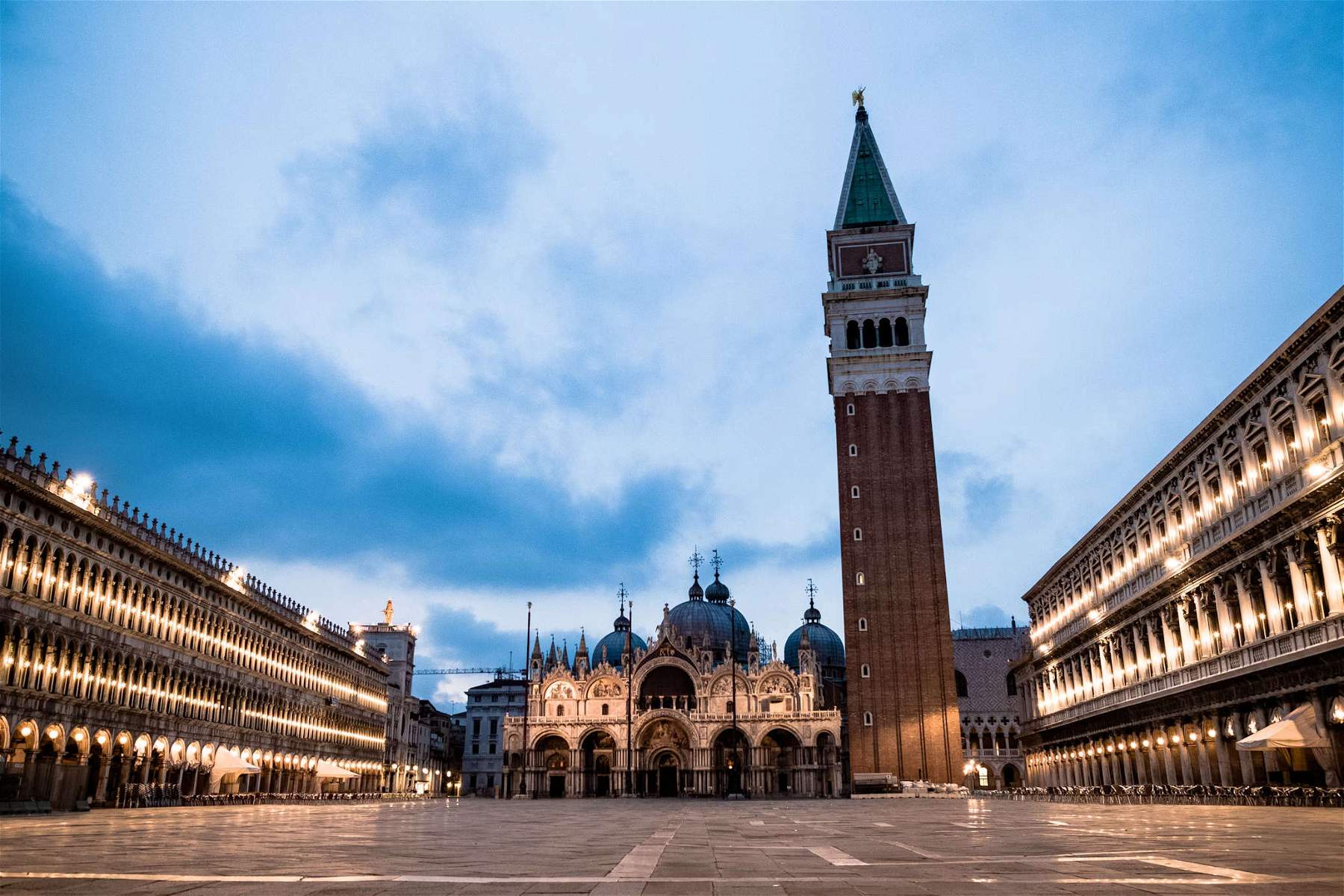 Venice, lift St. Mark's Square to save it? Bruno Zanardi: 