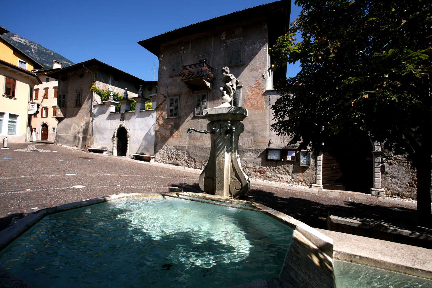 Villa Lagarina Villa Lagarina