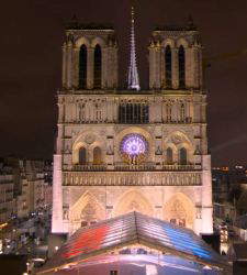 Riapre la Cattedrale di Notre Dame a Parigi cinque anni dopo l'incendio, la cerimonia