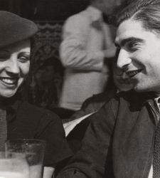 A CAMERA Torino tre nuove mostre sui grandi maestri della fotografia, da Robert Capa e Gerda Taro a Ugo Mulas