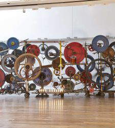 Jean Tinguely in mostra a Milano: la pi&ugrave; grande retrospettiva italiana dopo la sua scomparsa