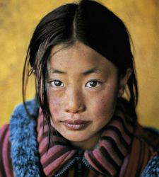 A Biella in mostra oltre 100 scatti di Steve McCurry, dalle Terre Alte alle opere iconiche 