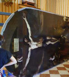 Reggio Emilia, parte il restauro del capolavoro del Guercino: il Crocifisso della Ghiara