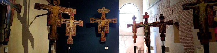 Las cruces del Museo di San Matteo de Pisa: la mayor colección de cruces pintadas del mundo