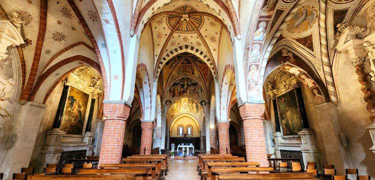 Viboldone Abbey, monastic peace amid the chaos of Milan's suburbs