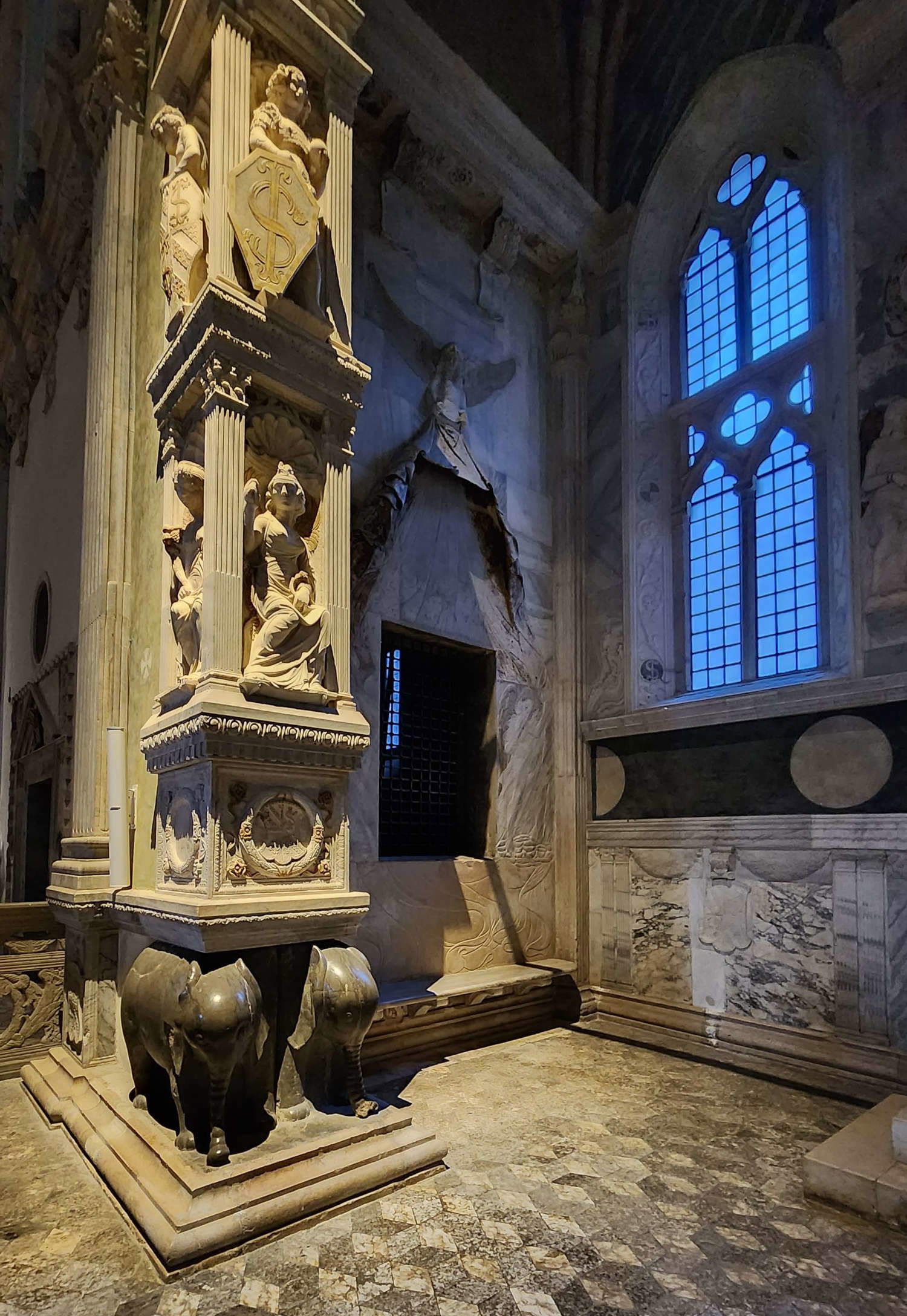Chapel of St. Sigismund Chapel of St. Sigismund