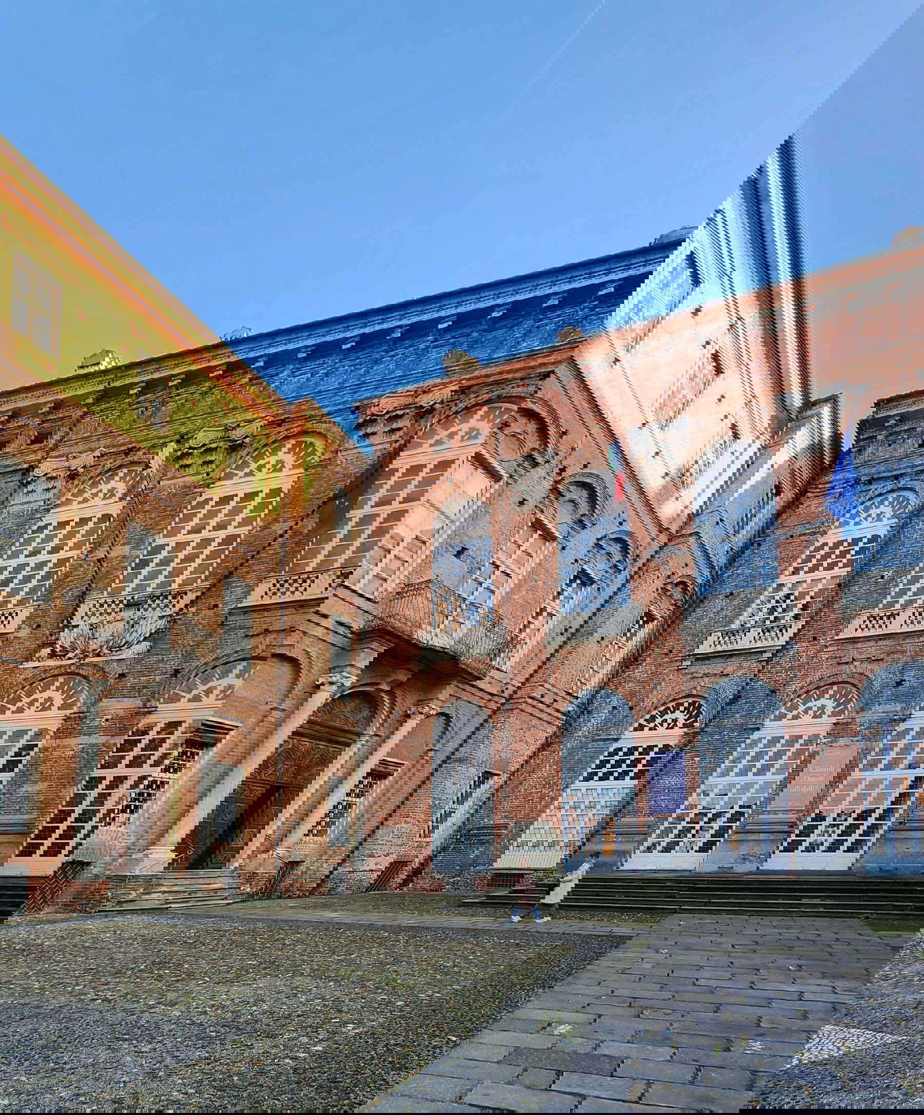 Castello di Agli&egrave;