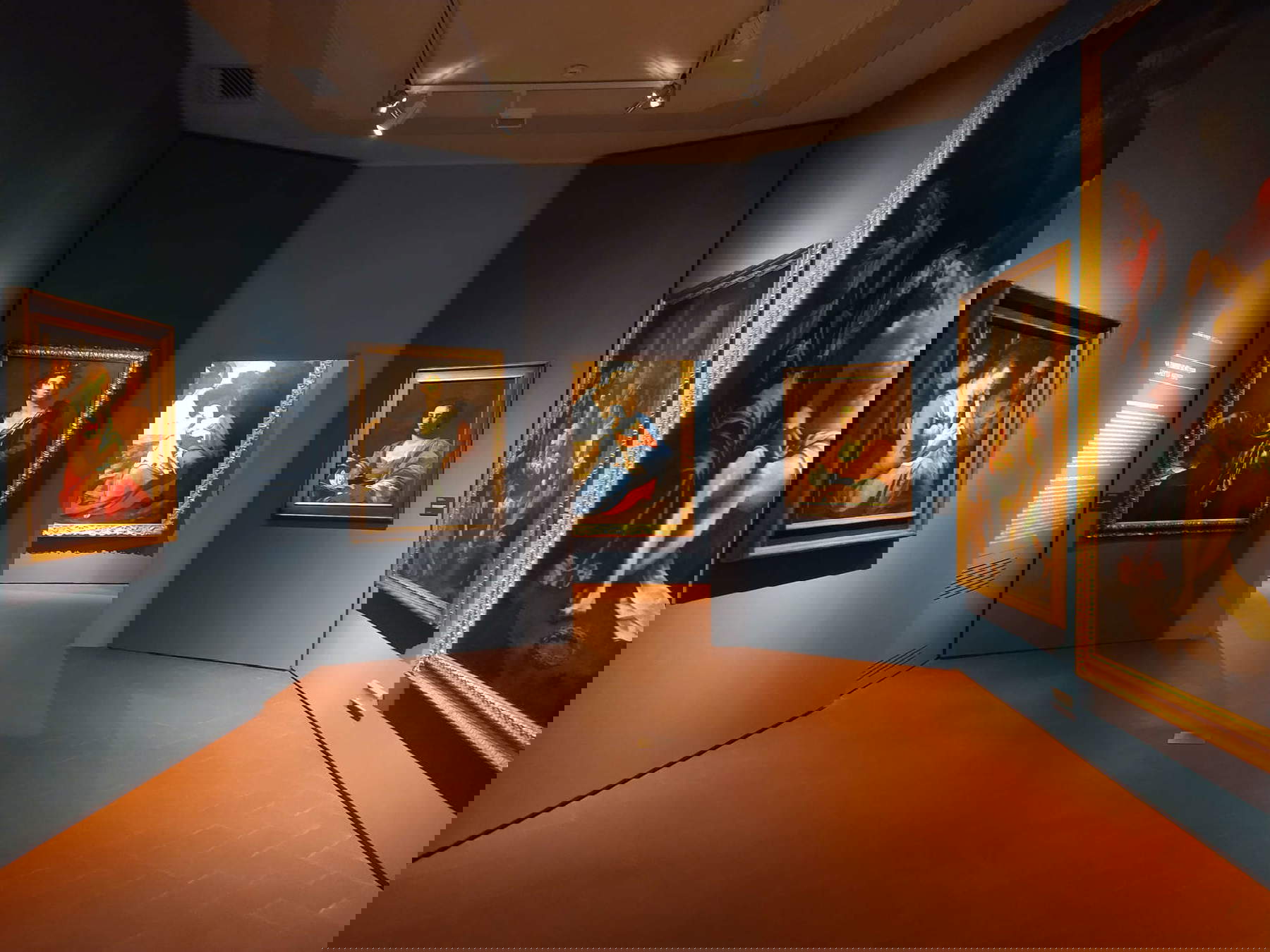 La salle des œuvres d'Orazio et Artemisia Gentileschi au Palazzo Blu