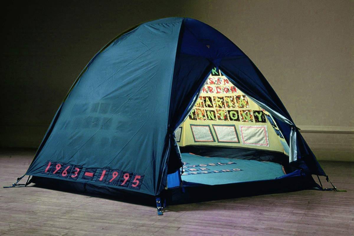 Tracey Emin, Everyone I Have Ever Slept With 1963-1995 (1995 ; installation). Détruite en 2004 Tracey Emin, Everyone I Have Ever Slept With 1963-1995 (1995 ; installation). Détruite en 2004