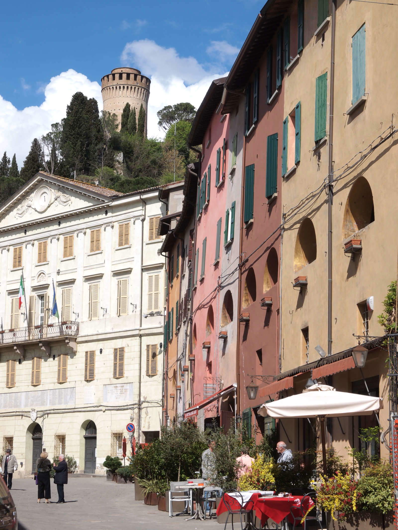 Centro histórico de Brisighella. Foto: Raffaele Tassinari Centro histórico de Brisighella. Foto: Raffaele Tassinari