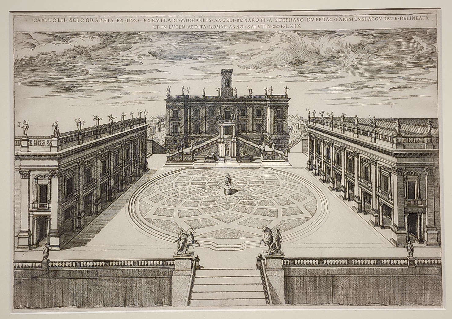 Étienne Dupérac, Capitolii sciographia ex ipso exemplarsi Michaelis Angeli Bonaroti, representación de la colina Capitolina tomada del propio diseño de Miguel Ángel Buonarroti (1569; aguafuerte; Roma, Museo di Roma, inv. MR 9729). Étienne Dupérac, Capitolii sciographia ex ipso exemplarsi Michaelis Angeli Bonaroti, representación de la colina Capitolina tomada del propio diseño de Miguel Ángel Buonarroti (1569; aguafuerte; Roma, Museo di Roma, inv. MR 9729).