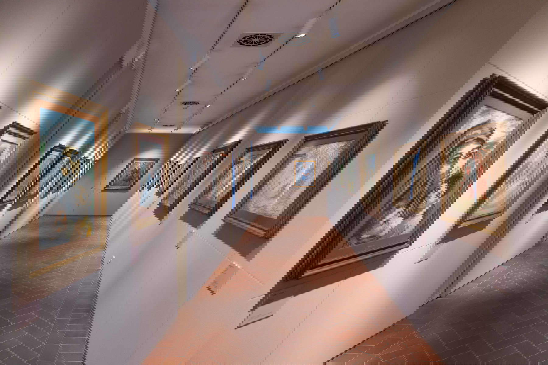 Installation der Ausstellung Hommage an Carlo Levi. Die Freundschaft mit Piero Martina und die Wege des Sammelns. Foto: Monkeys Video Installation der Ausstellung Hommage an Carlo Levi. Die Freundschaft mit Piero Martina und die Wege des Sammelns. Foto: Monkeys Video