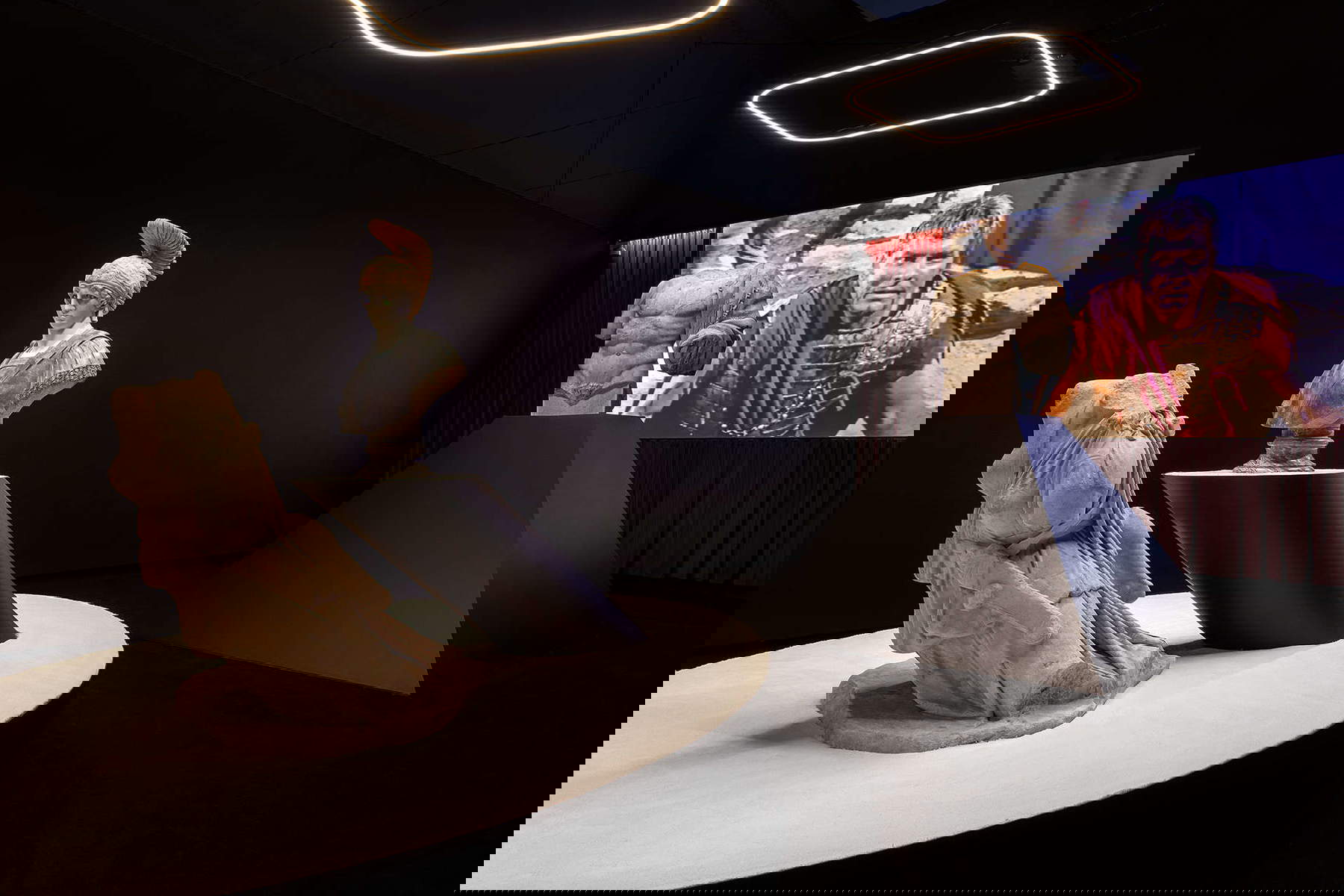 Instalación de la exposición Vita dulcis de Francesco Vezzoli