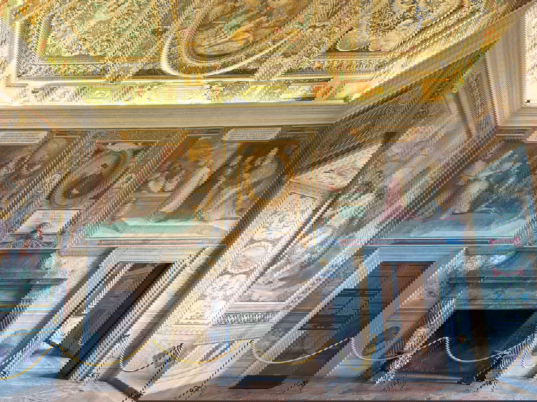 Sala de los Fasti Farnesio