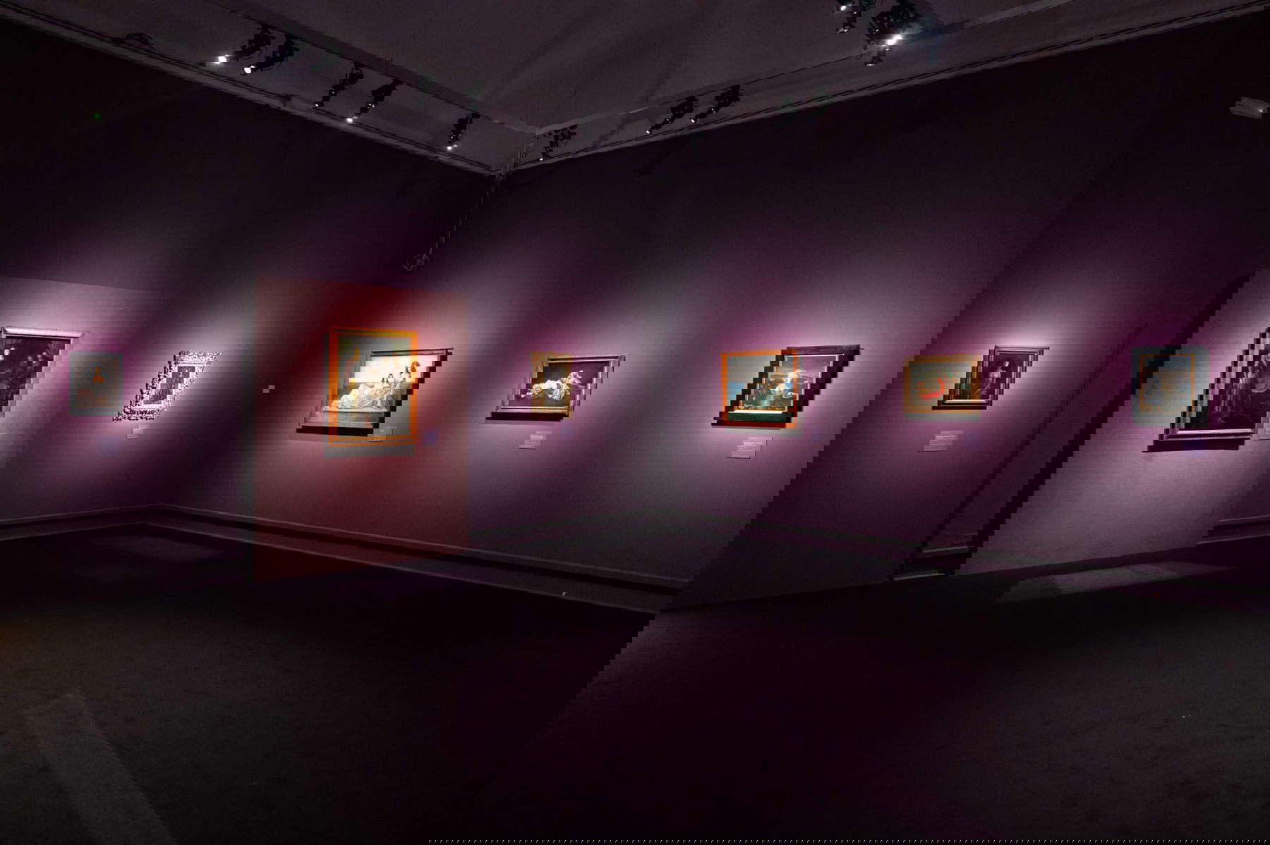 Montaje de la exposición Yo soy Leonor Fini