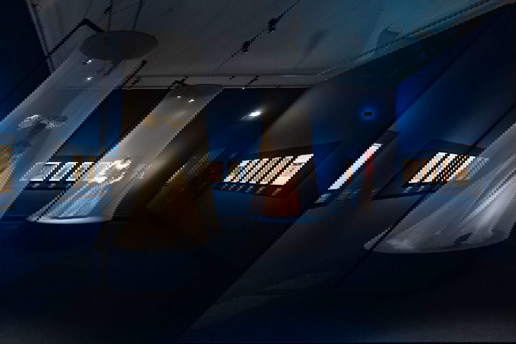 Montaje de la exposición Yo soy Leonor Fini