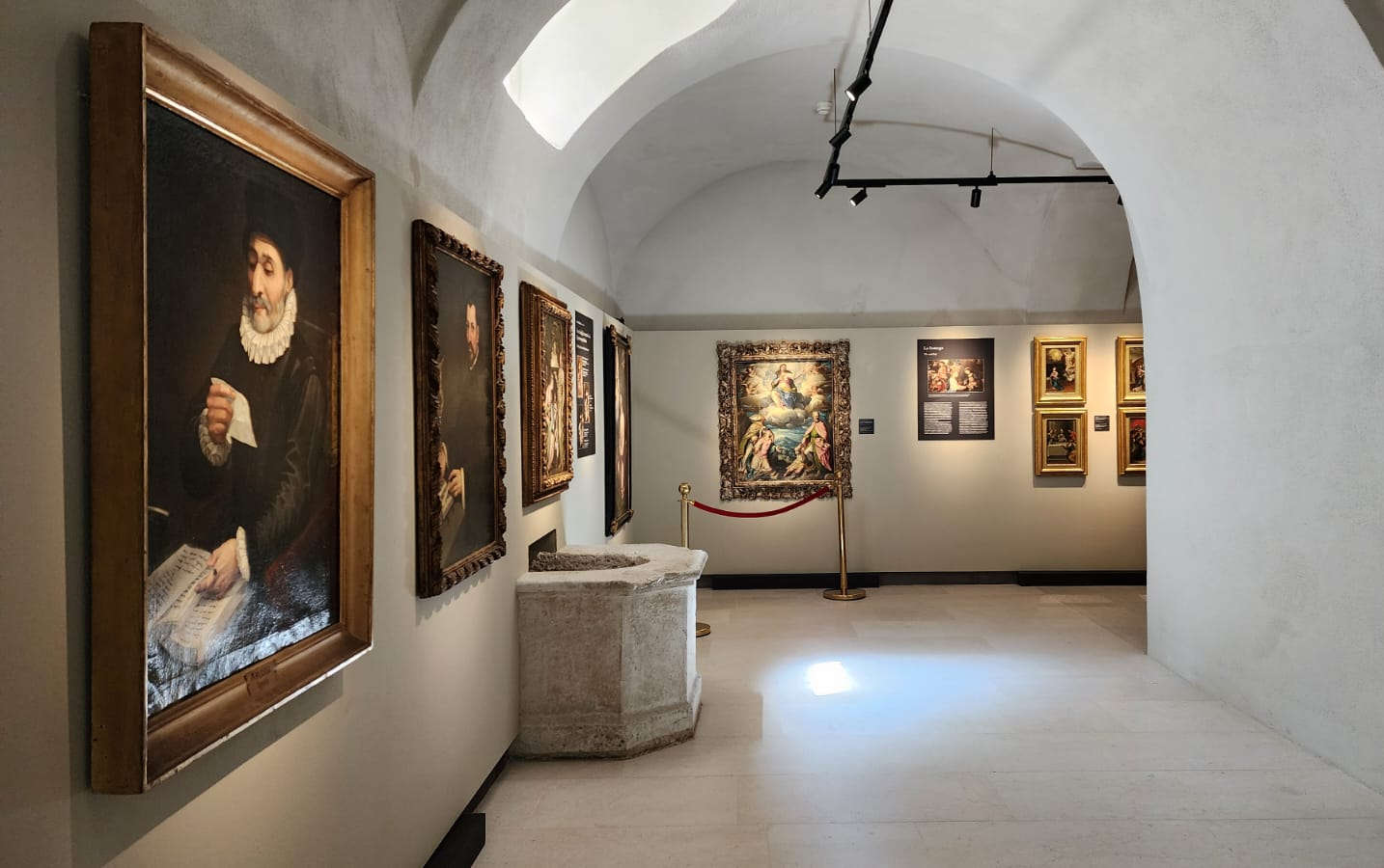 Allestimenti della mostra Il Cavalier Malosso. Un artista cremonese alla corte dei Farnese (Cremona)