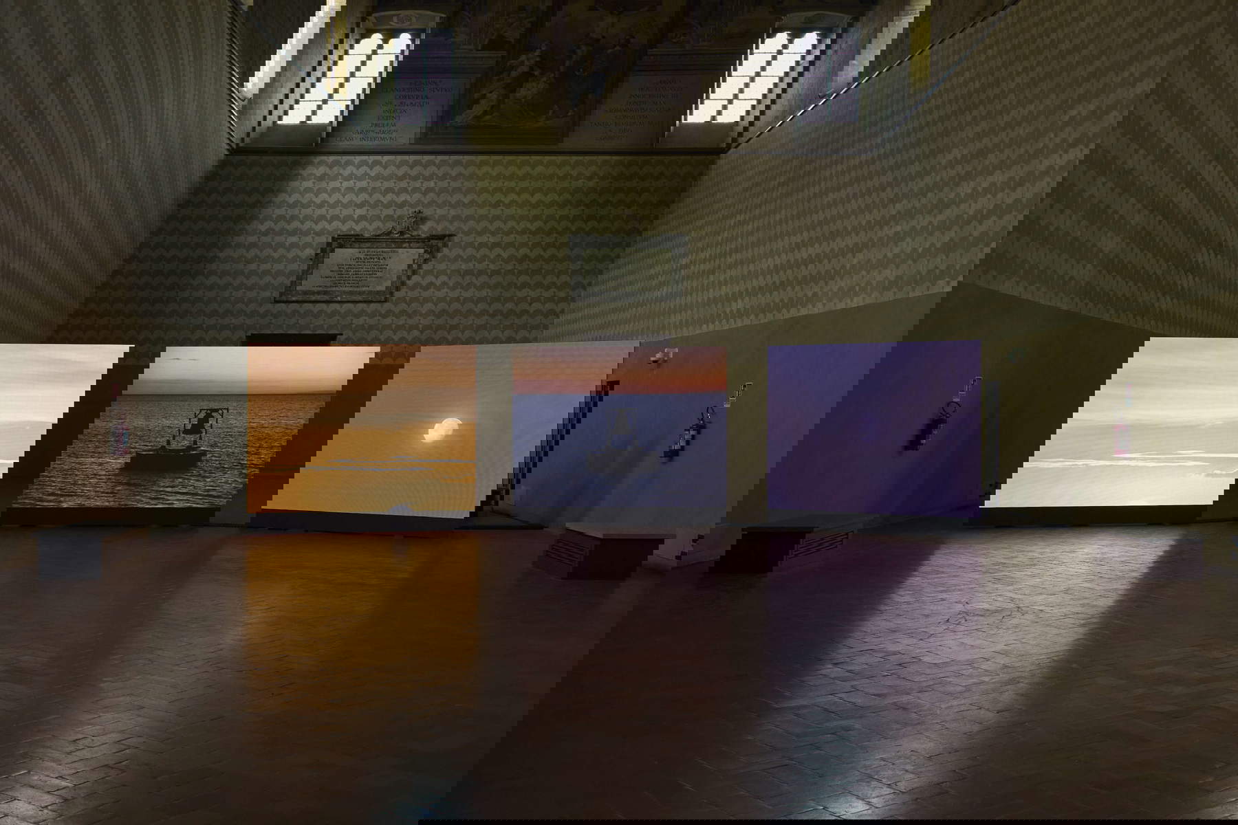 Adrian Paci, The bell tolls upon the waves (2024). Foto: Francesco Gili. Su concessione di Adrian Paci e Dicastero per la Cultura e l'Educazione della Santa Sede