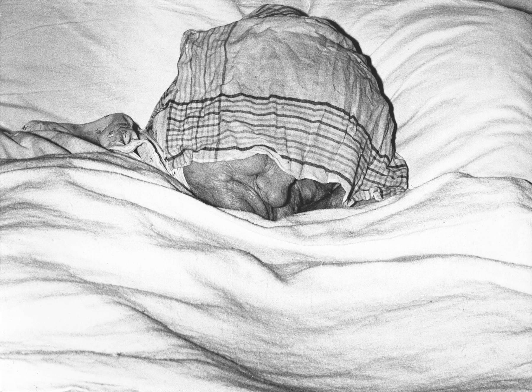 Mario Giacomelli, Der Tod wird kommen und er wird deine Augen haben (1966-1969) &copy; Archivio Mario Giacomelli