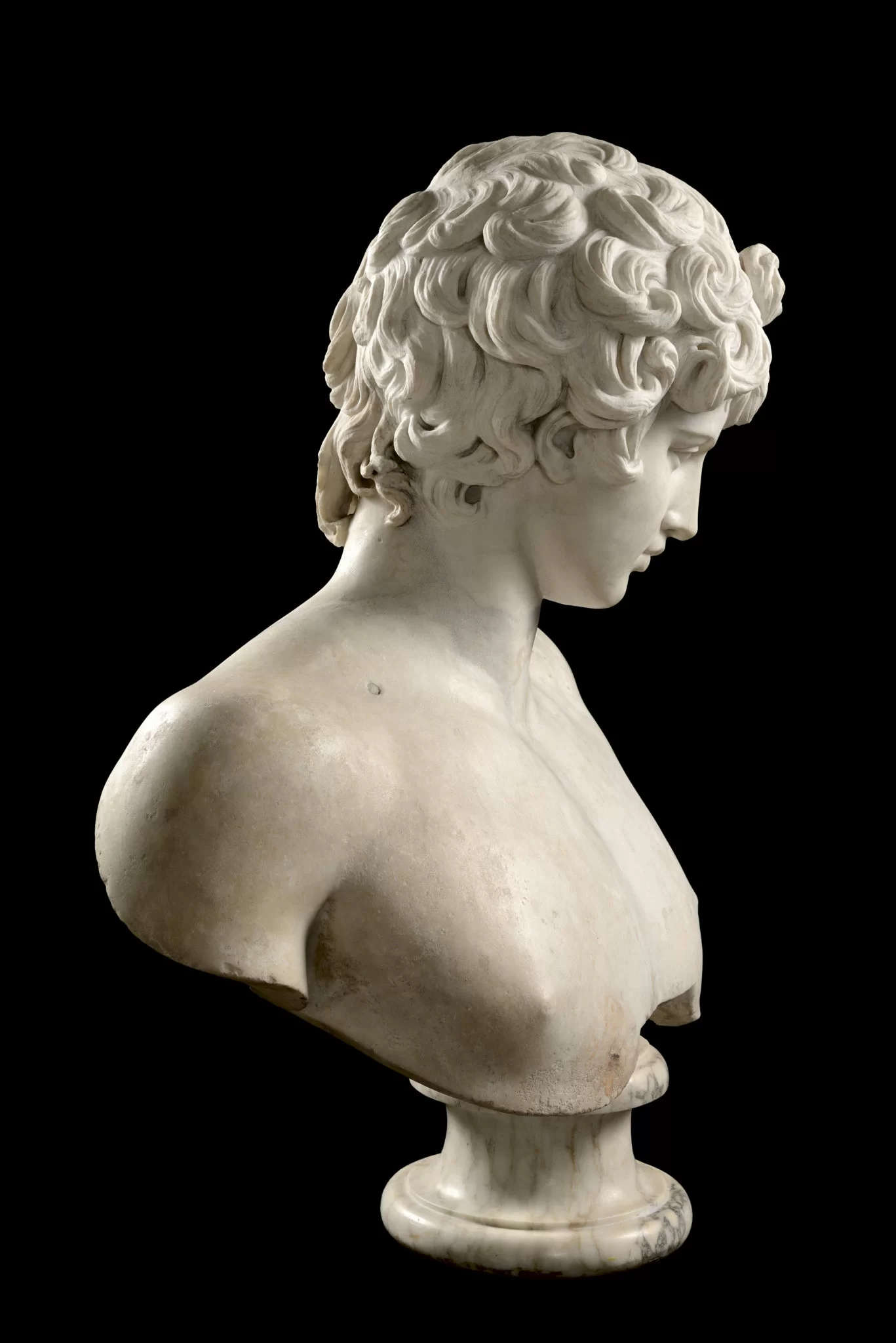 Arte romana, Antinoo (prima met&agrave; del II secolo d.C.; marmo lunense; Roma, Museo Nazionale Romano, Palazzo Altemps)