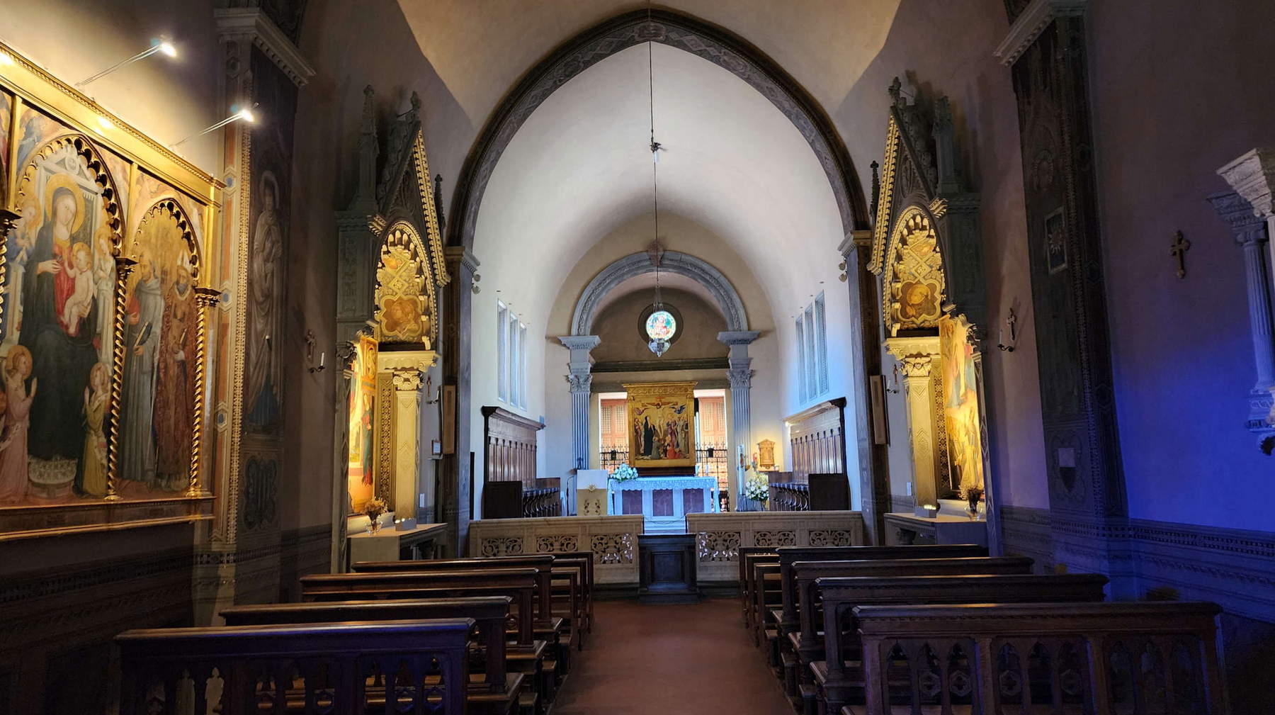 Interior de la iglesia del monasterio