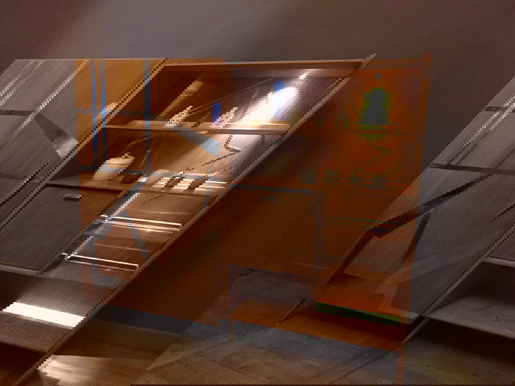 Ein Möbelstück von Motoko Hasegawa