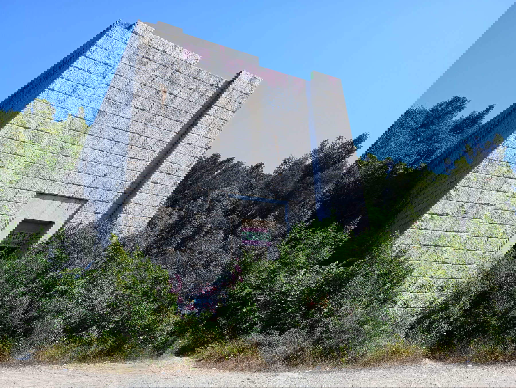 Ruins of the unfinished mausoleum of Costanzo Ciano, Livorno. Photo: Federico Giannini
