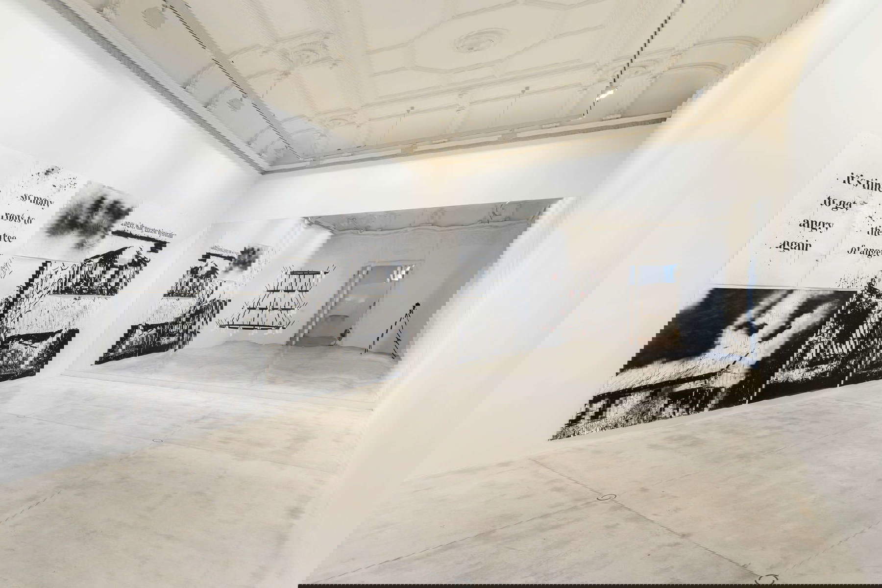 L'exposition de Monica Bonvicini à la Galerie Krinzinger à Vienne (2019). Photo : Tamara Rametsteiner / Galerie Krinzinger L'exposition de Monica Bonvicini à la Galerie Krinzinger à Vienne (2019). Photo : Tamara Rametsteiner / Galerie Krinzinger