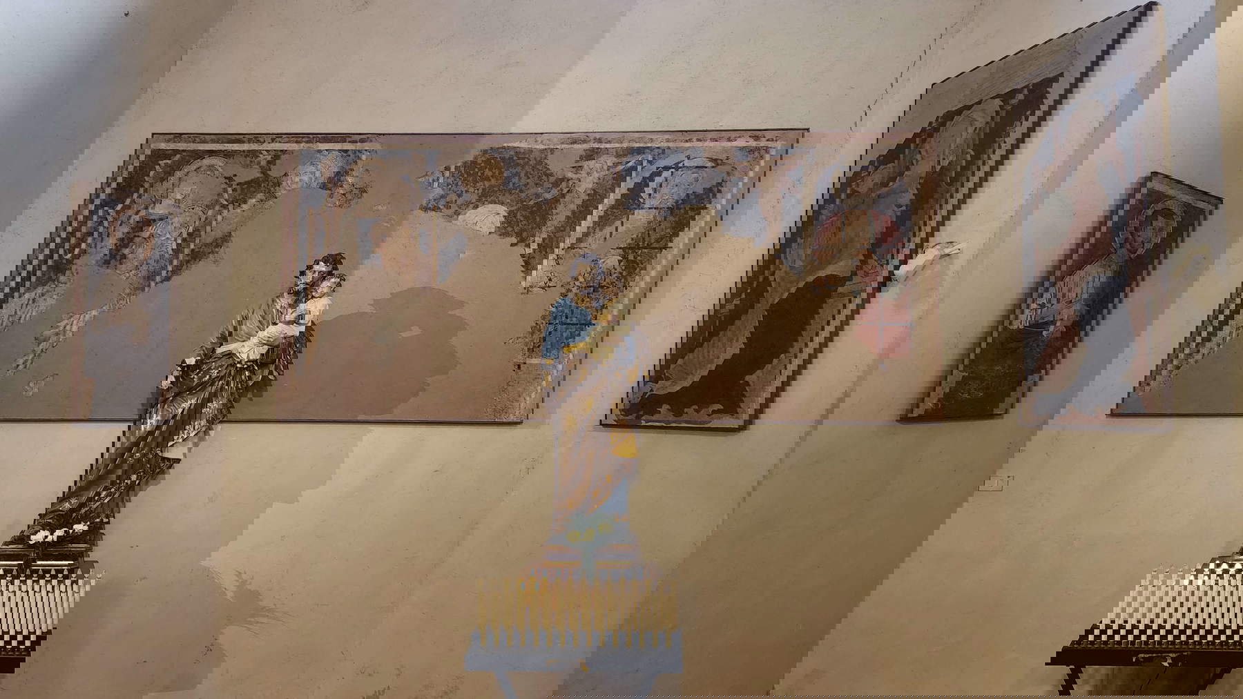 Los fragmentos de frescos medievales