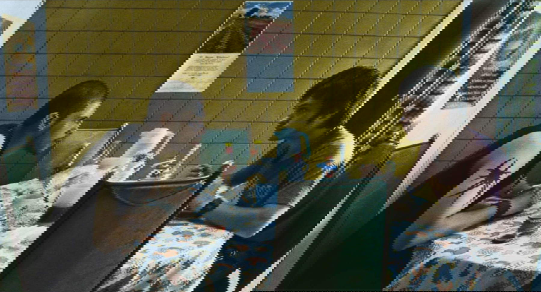 Fotogramma del film Amores Perros (2000) di Alejandro G. I&ntilde;&aacute;rritu