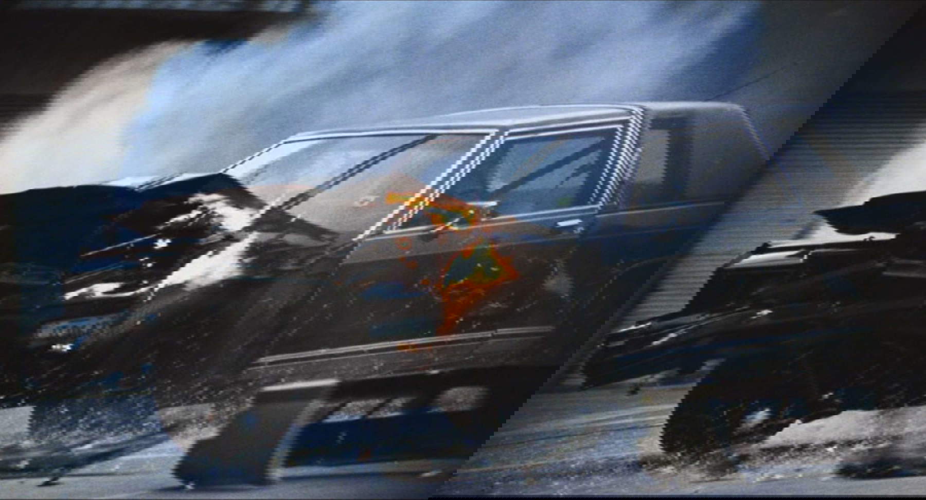 Fotogramma del film Amores Perros (2000) di Alejandro G. I&ntilde;&aacute;rritu