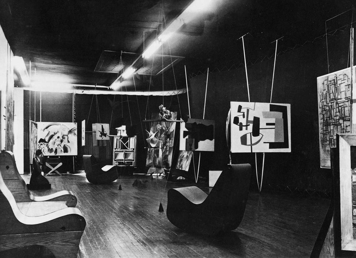 Die von Frederick Kiesler entworfene Galerie der Kunst dieses Jahrhunderts