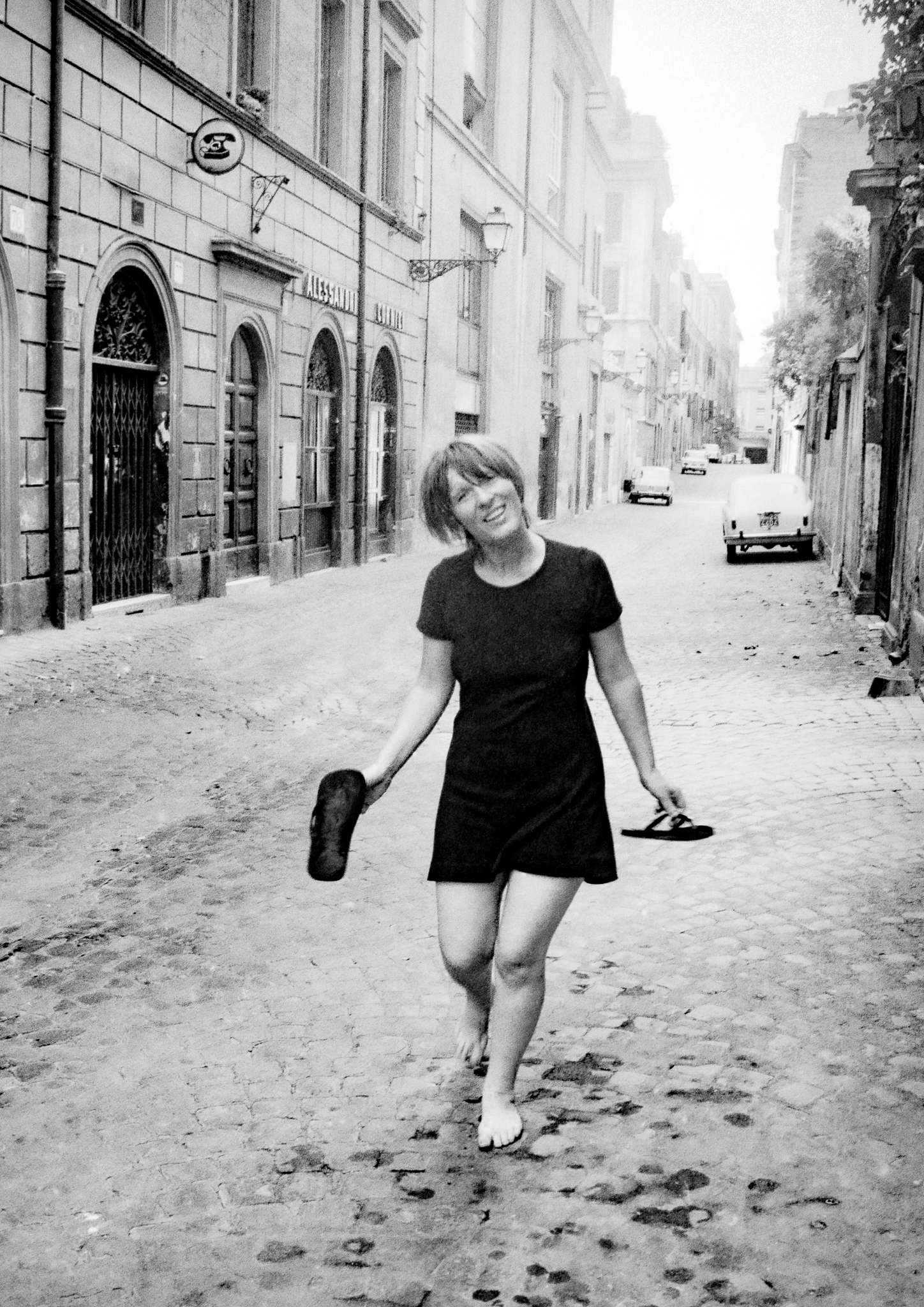 Santi Caleca, Letizia in via Giulia (1972) © Santi Caleca Santi Caleca, Letizia in via Giulia (1972) © Santi Caleca