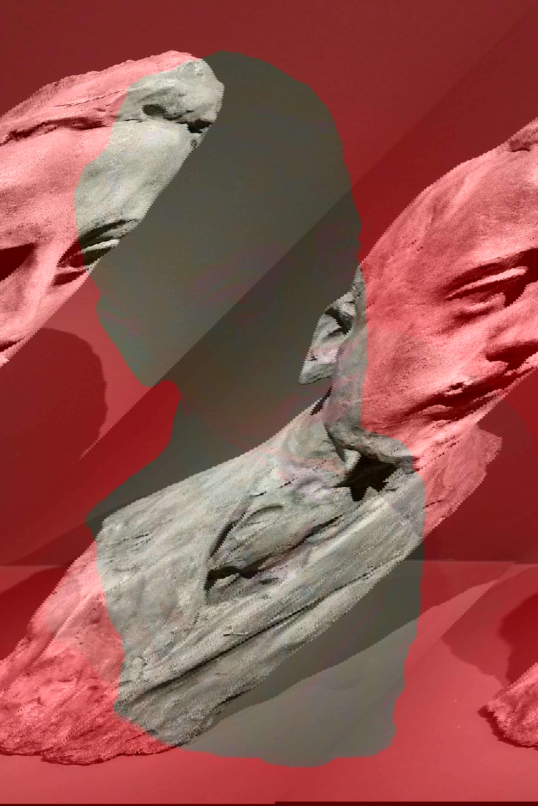 Paolo Troubetzkoy, Porträt von Gabriele d'Annunzio (1891; Gips, 22 x 47 x 30 cm; Verbania, Museo del Paesaggio)