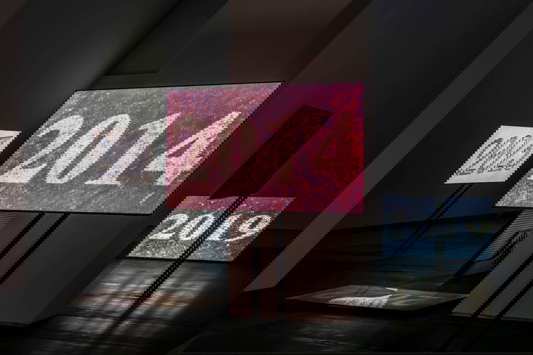 Open Group, Years. Installation at Tenuta dello Scompiglio (Vorno, Capannori, Lucca). Photo: Leonardo Morfini