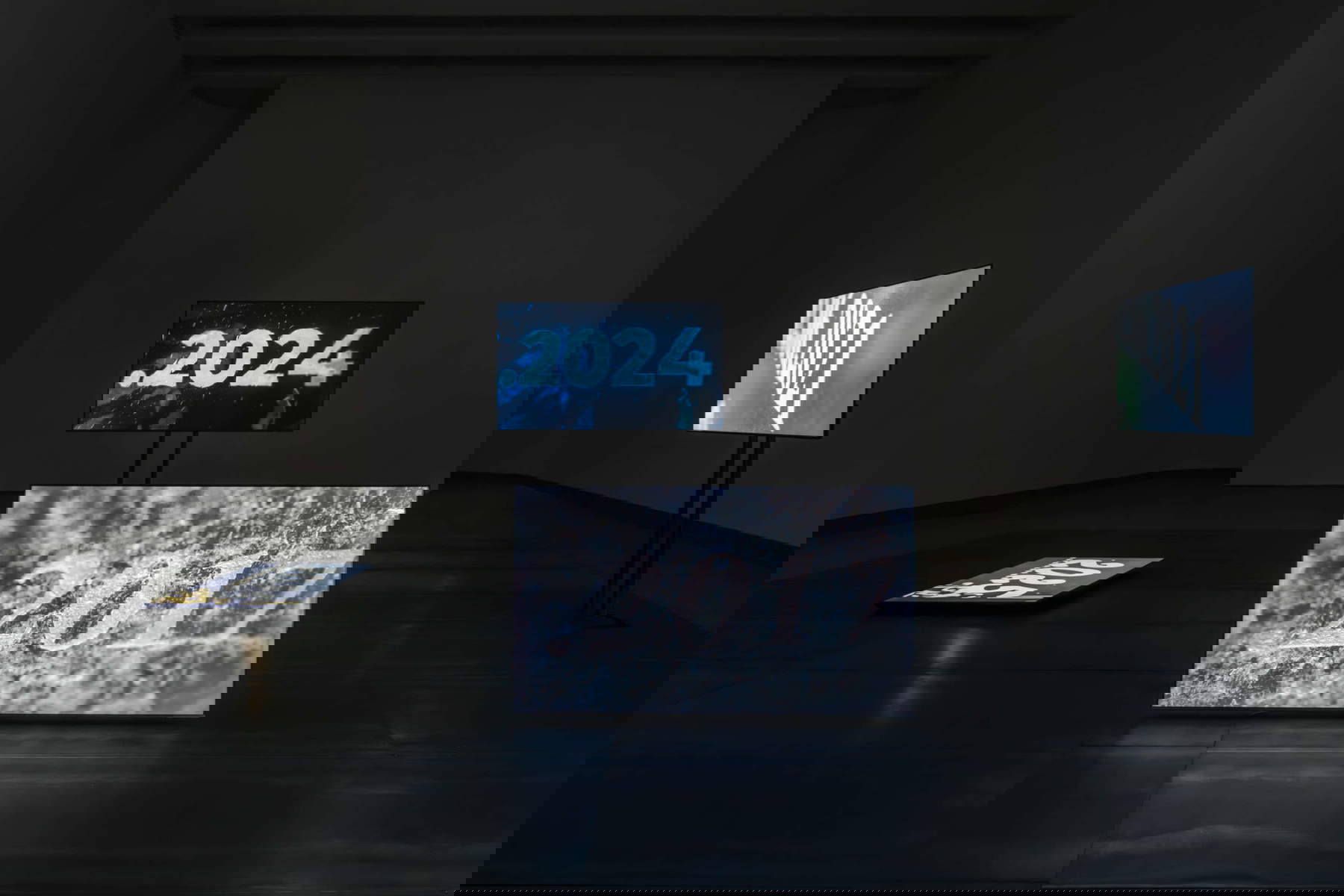 Open Group, Years. Installation at Tenuta dello Scompiglio (Vorno, Capannori, Lucca). Photo: Leonardo Morfini