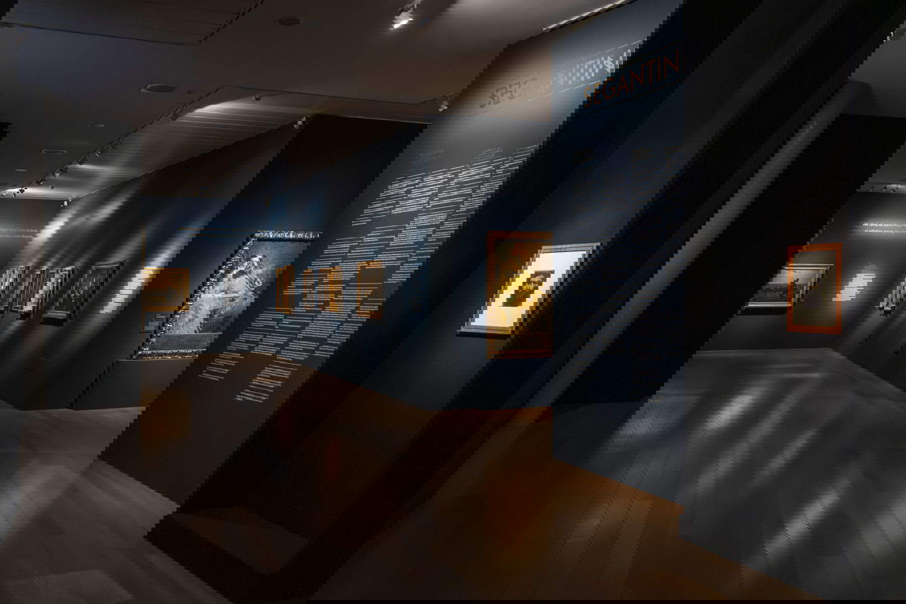 Montage de l'exposition Giovanni Segantini