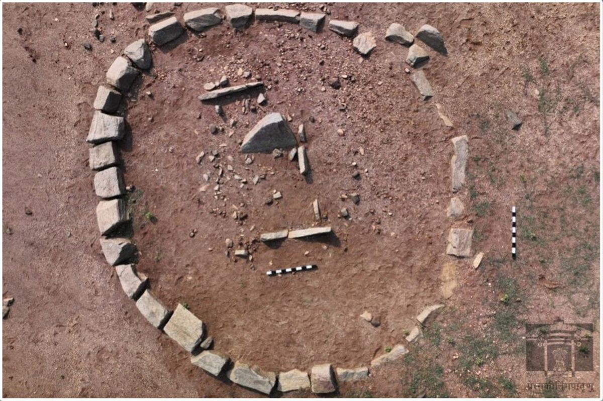 Strutture megalitiche trovate nella diga di Malampuzha a Palakkad, Kerala