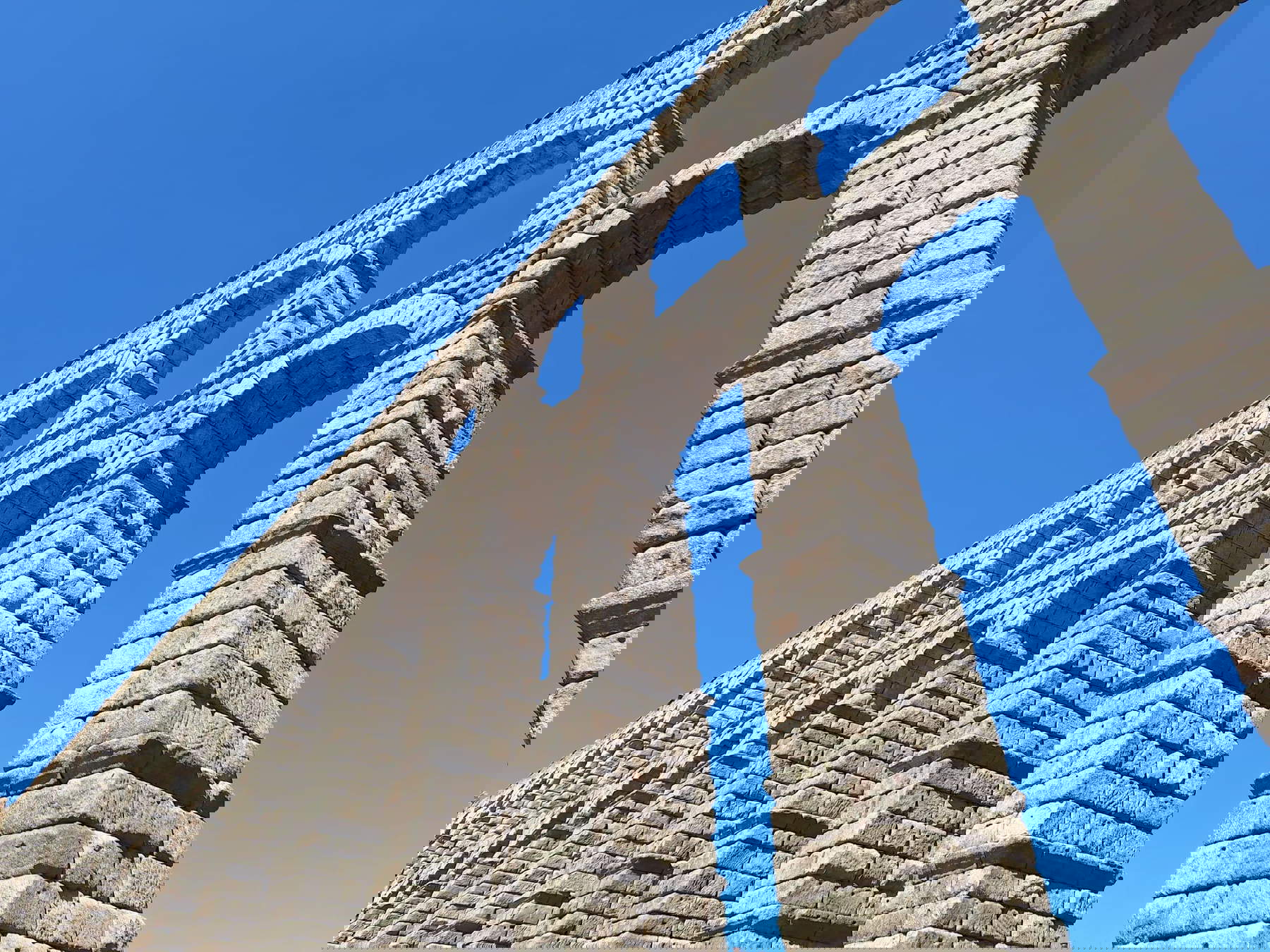 Segovia, l&rsquo;acquedotto Romano. Foto: Finestre sull&rsquo;Arte