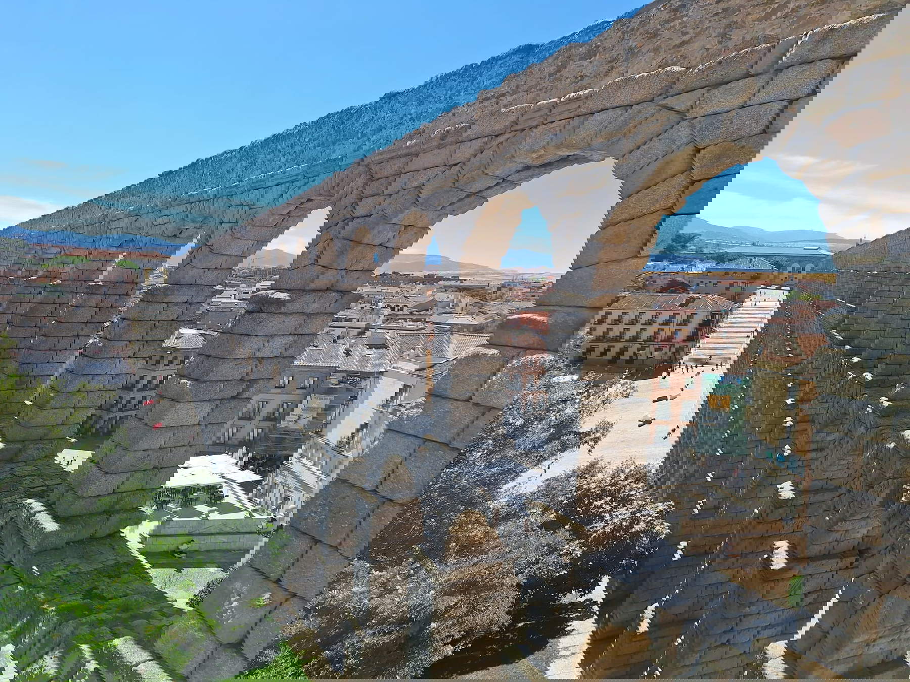 Segovia, l&rsquo;acquedotto Romano. Foto: Finestre sull&rsquo;Arte