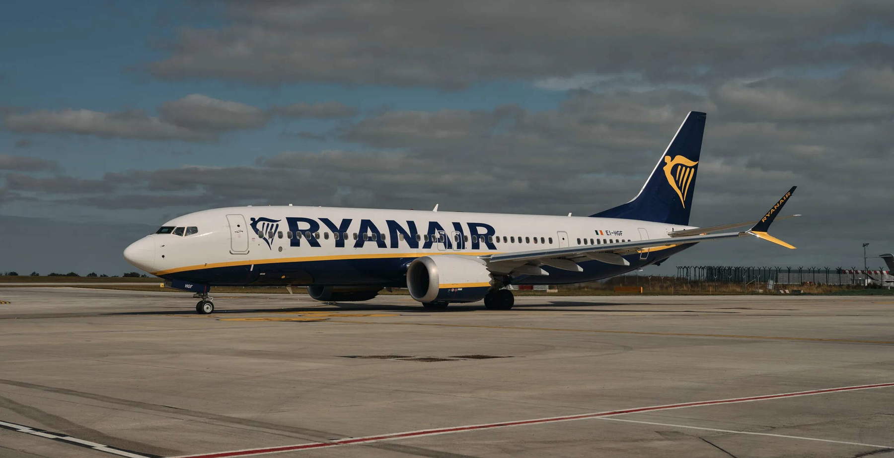 Ryanair, contra el Gobierno por subir el recargo municipal a los vuelos extracomunitarios