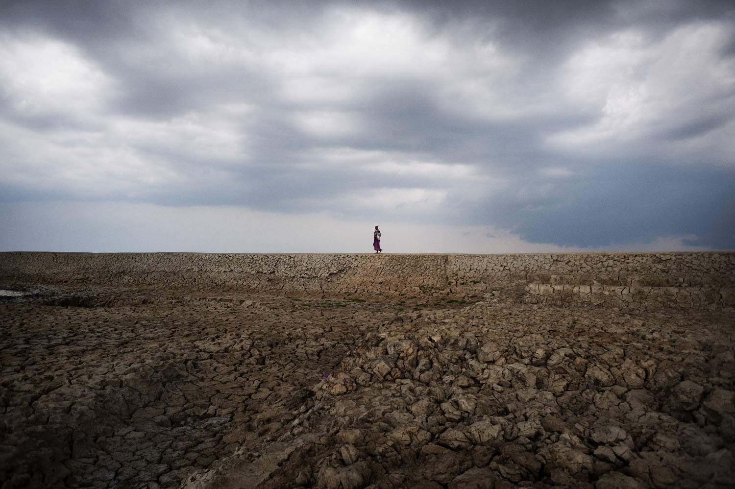 Les migrations climatiques à travers les photographies d'Alessandro Grassani. Exposition au Musée diocésain de Milan