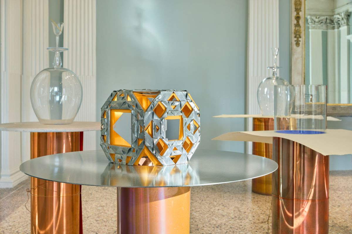 Allestimento della mostra diffusa dedicata a Remo Salvadori. &copy; Altopiano