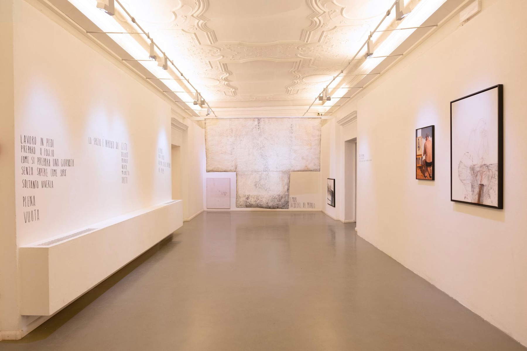 Allestimento della mostra Tre Atti. Pichler, Zhuka, Marinelli, Museo Arte Contemporanea Cavalese. Foto: Erjola Zhuka