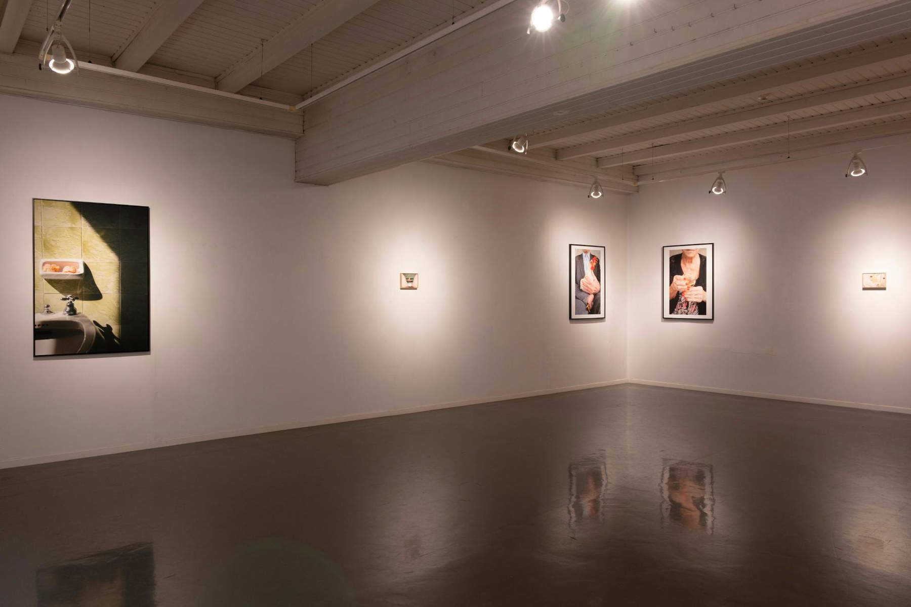 Allestimento della mostra Tre Atti. Pichler, Zhuka, Marinelli, Museo Arte Contemporanea Cavalese. Foto: Erjola Zhuka