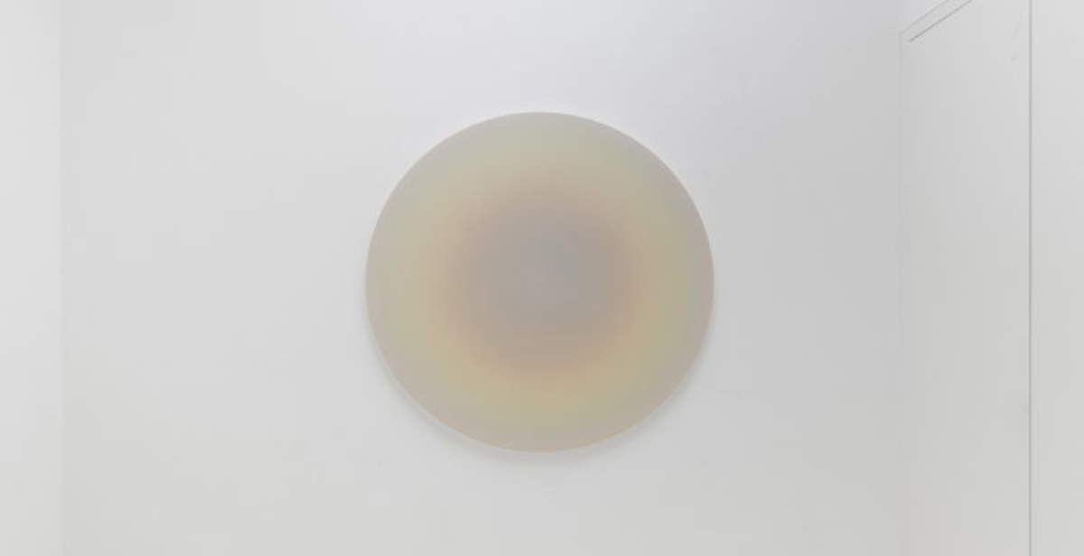 At Cadogan Gallery in Milan, Theo Pinto explores light as a threshold between the visible and invisible