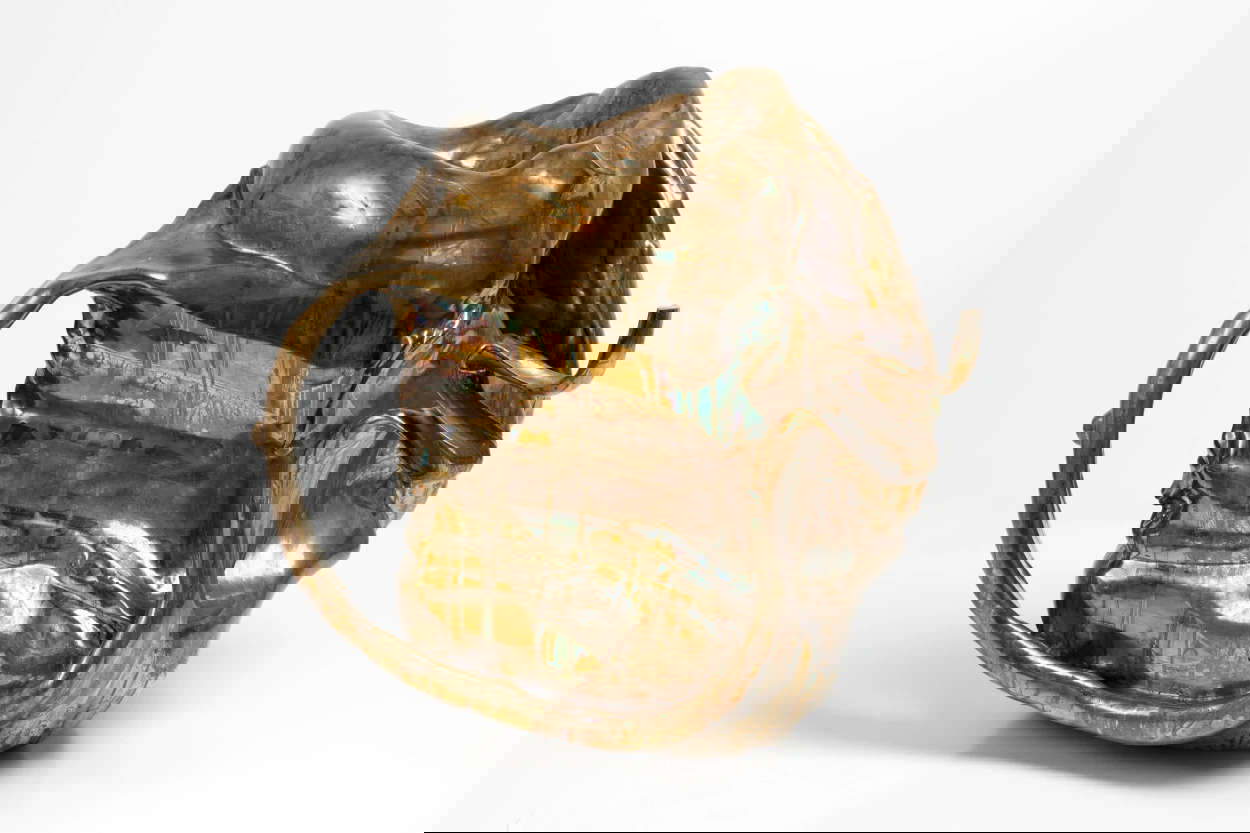 Alma Allen, Not yet titled (2022 ; bronze, 84 x 97 x 92 cm)