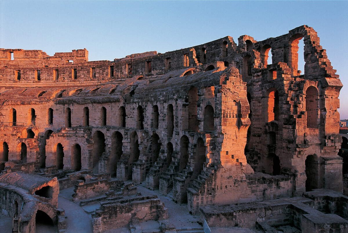Anfiteatro di El Jem (Tunisia). Foto di: Jean-Jacques Gelbart, copyright: © Editions Gelbart