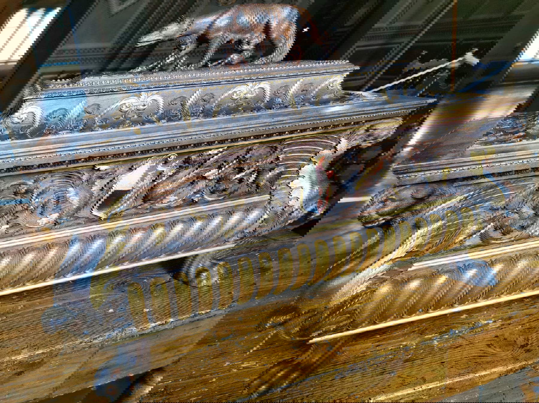 Antonio Barilli, Cofanetto intagliato e dorato (1473-1516 circa; Siena, Museo Civico di Siena) Foto: Museo Civico di Siena